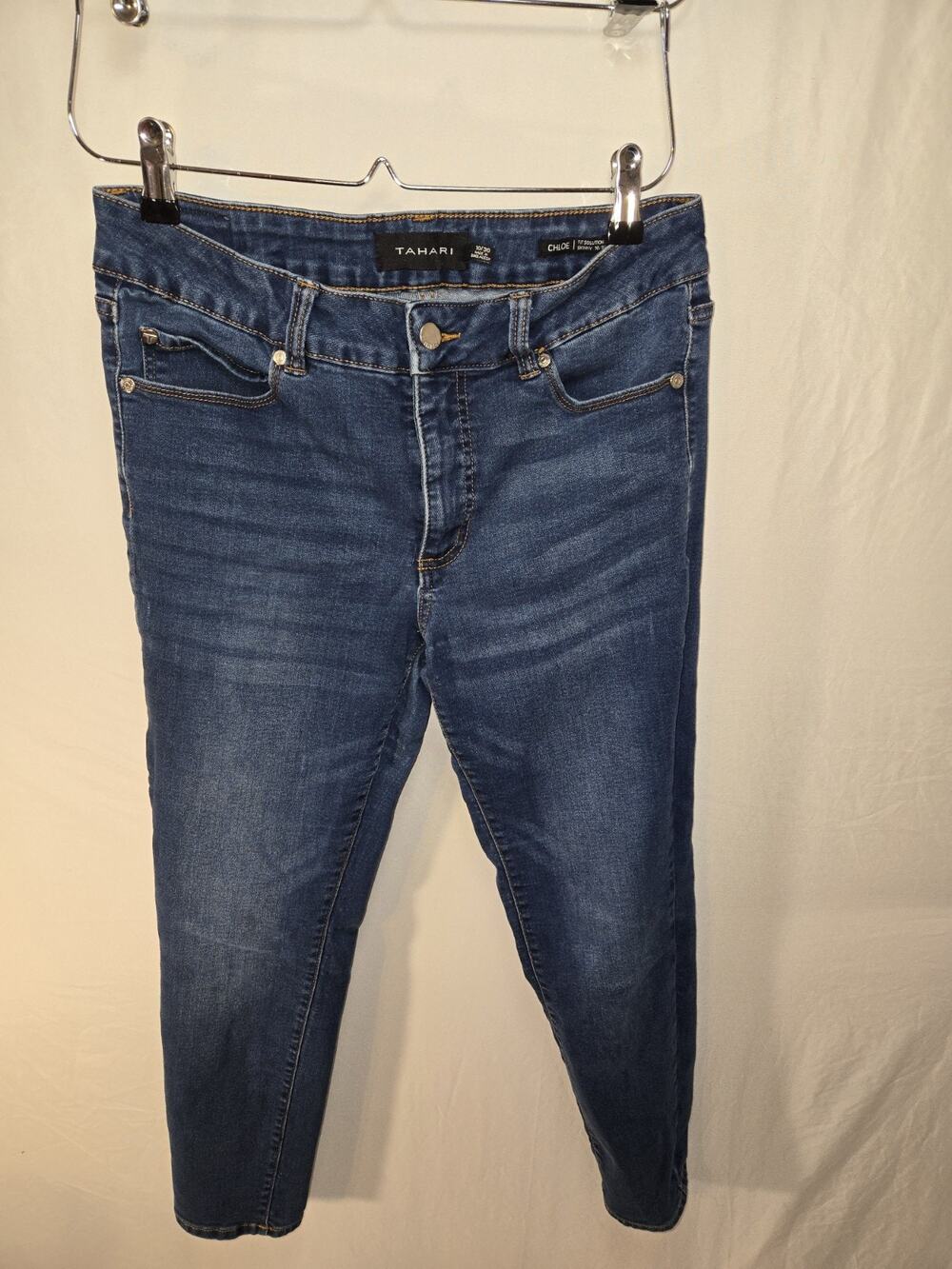 Tahari Chloe Skinny Jeans Size 10/30 Stretch Medium Wash Excellent Condition